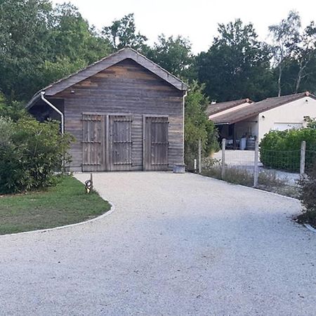 La Cabane Au Fond Du Jardin Arsac 外观 照片