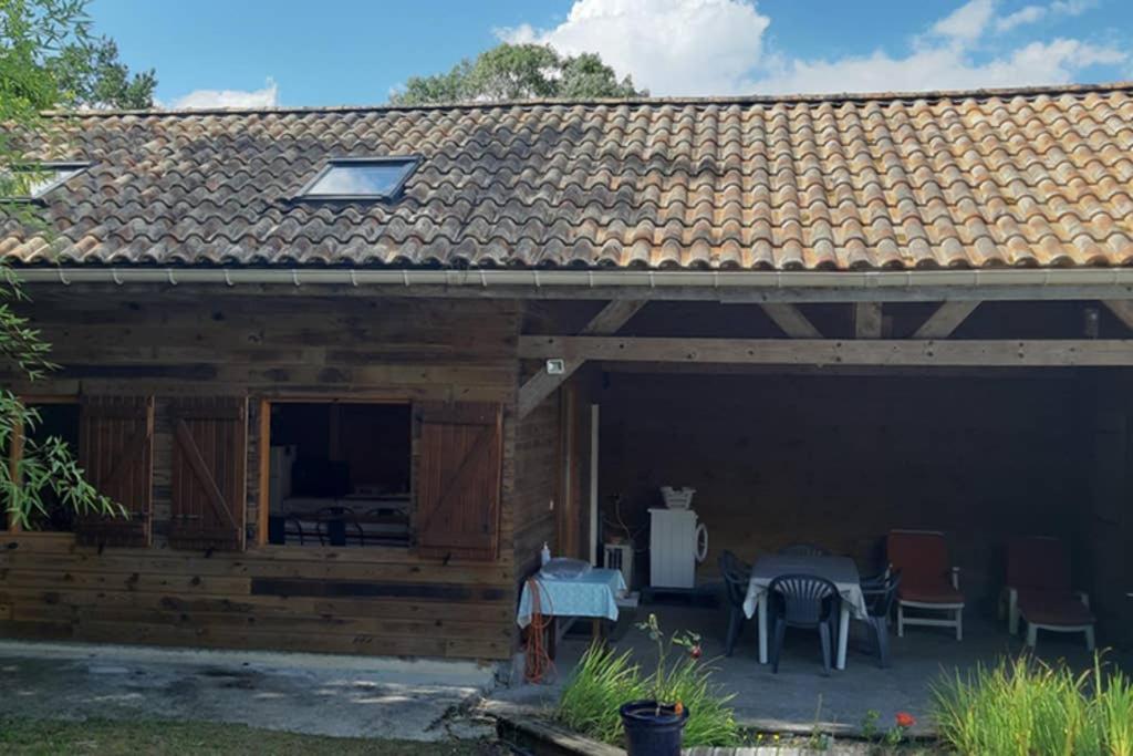 La Cabane Au Fond Du Jardin Arsac 外观 照片